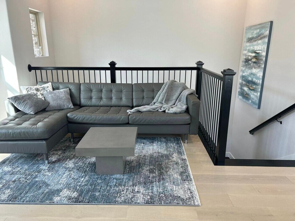 4420 Murphy Ln, Unit 1000 Dumont N-246 in Carrollton, TX - Building Photo