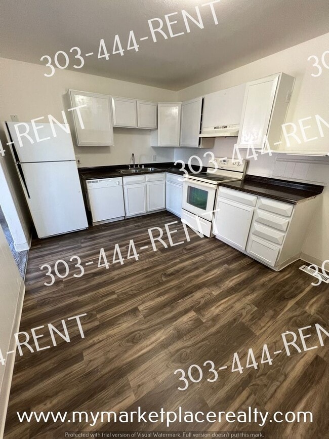 5548 Potomac Way in Denver, CO - Building Photo - Building Photo