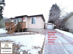 10455 159 St NW in Edmonton, AB - Building Photo - Building Photo