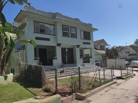 1709 1/2 Park Ave, Unit 1709 12 in Los Angeles, CA - Building Photo