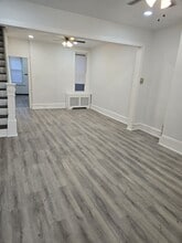 927 N Fallon St in Philadelphia, PA - Building Photo - Building Photo