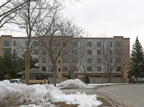 Fairview Condominiums in St Catharines, ON - Building Photo - Building Photo