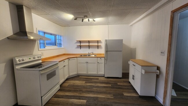 property at 4003 Garfield St