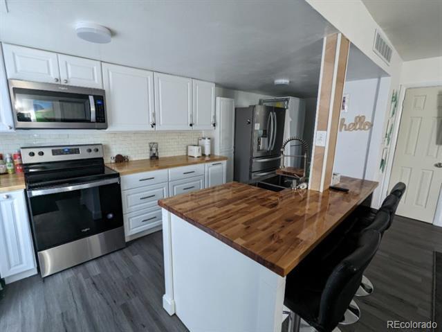 7998 Chase Cir in Arvada, CO - Building Photo - Building Photo