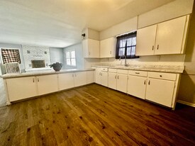 680 Stamp Dr in Elkhart, IN - Building Photo