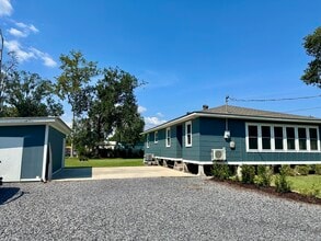 12149 J C Rd in Saint Amant, LA - Building Photo - Building Photo