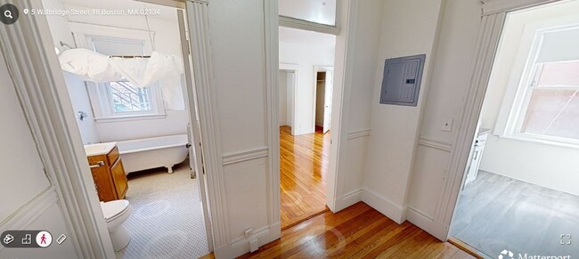 property at 8 Walbridge St