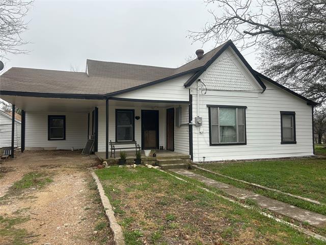 property at 513 E Elm St