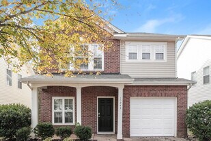 10243 Hugue Way in Charlotte, NC - Building Photo