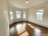 106 Buttonwood St photo'