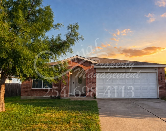 2402 Riley Dr