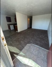 Taybin Terrace Apartments in Salem, OR - Building Photo - Building Photo