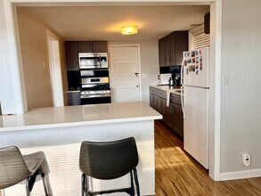 7238 W Crain St in Niles, IL - Building Photo - Building Photo