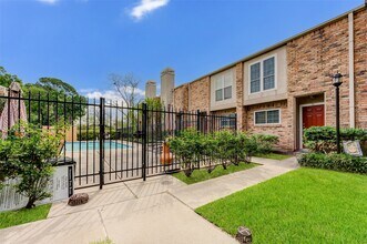 6406 Ferris Dr in Houston, TX - Building Photo - Building Photo
