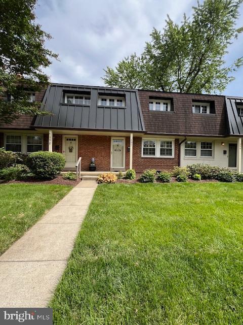 property at 157 S Virginia Ave