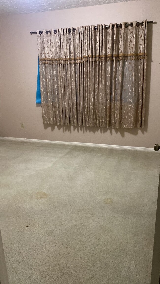 property at 11818 Plumbrook Dr