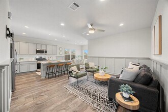 100 Deserti Rd in Leander, TX - Building Photo - Building Photo