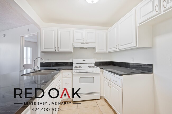 6660 Vineland Ave, Unit 11 in Los Angeles, CA - Foto de edificio - Building Photo