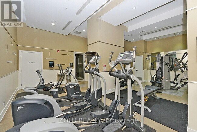 330-330 Burnhamthorpe Rd W in Mississauga, ON - Building Photo - Building Photo