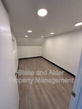 3554 NE Sandy Blvd in Portland, OR - Building Photo - Building Photo