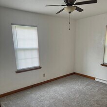 502 48th St in Moline, IL - Foto de edificio - Building Photo