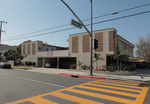 4207 Manhattan Beach Blvd in Lawndale, CA - Building Photo