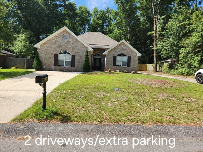 113 Willowbrook Cir in Daphne, AL - Building Photo - Building Photo