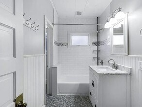 3433 Aldrich Ave S in Minneapolis, MN - Building Photo - Building Photo
