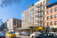 653 10th Ave in New York, NY - Building Photo - Building Photo