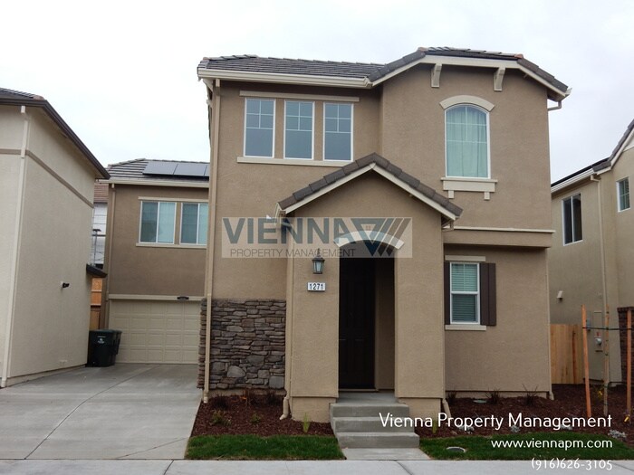 1271 Goldenrod Way in Rocklin, CA - Building Photo