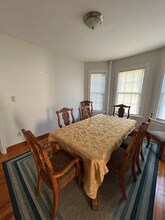 583 Washington Ave in Portland, ME - Foto de edificio - Building Photo