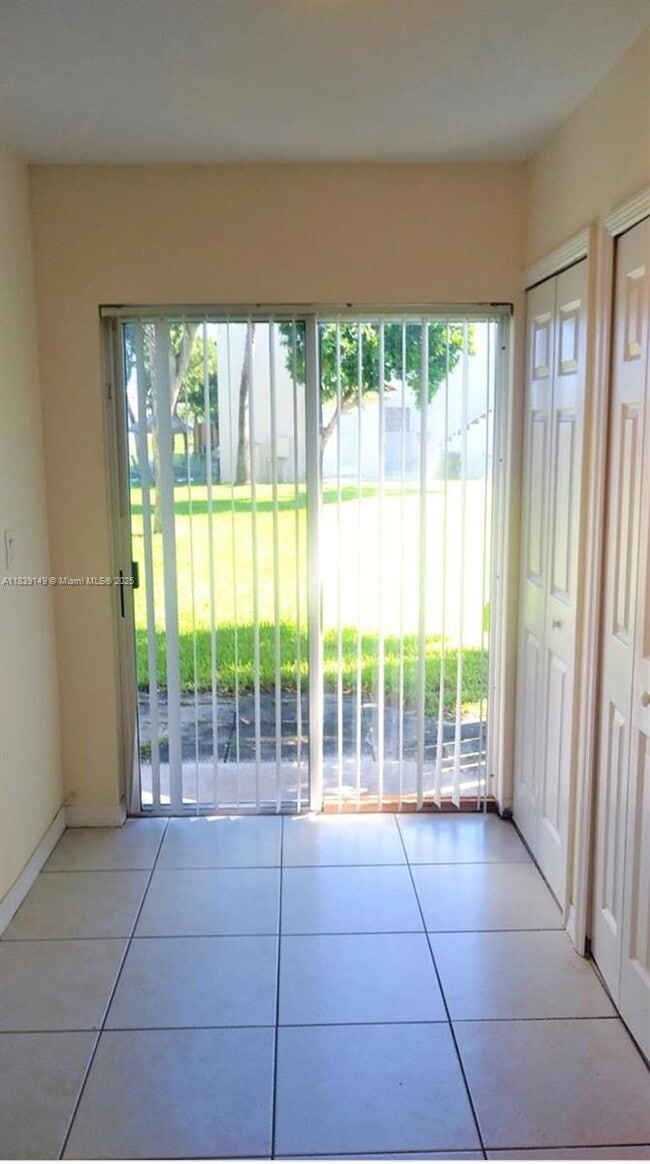 2731 SE 12th Rd in Homestead, FL - Building Photo - Building Photo