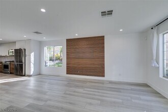 9900 Long Cattle Ave in Las Vegas, NV - Building Photo - Building Photo