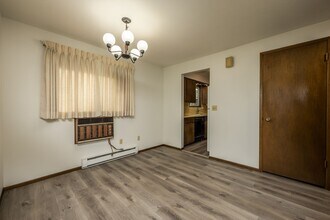 532 W Columbia Ave in Spokane, WA - Building Photo - Building Photo