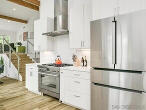 5555 Caminito Marrisa in San Diego, CA - Building Photo - Building Photo