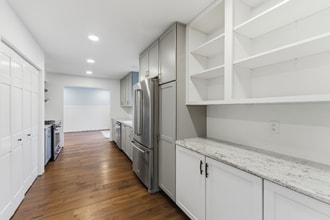 210 73rd St in Virginia Beach, VA - Building Photo - Building Photo