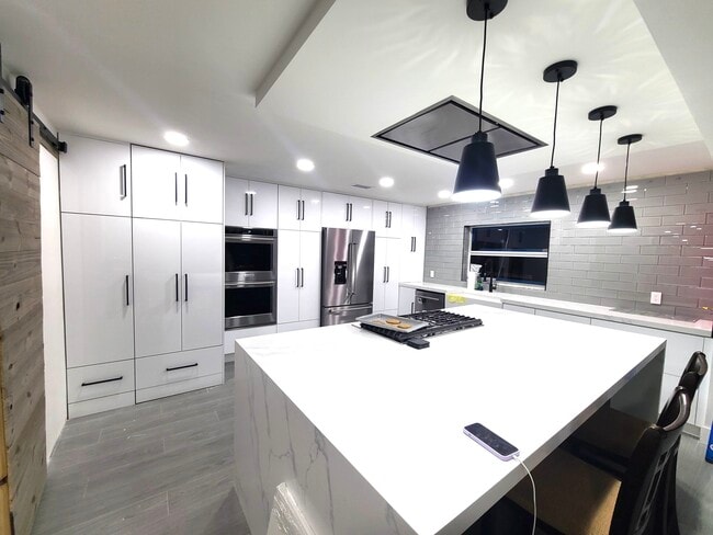 132 NW 78th Ter in Margate, FL - Foto de edificio - Building Photo