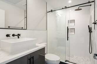 142 Pleasant St, Unit 6 in Boston, MA - Building Photo - Building Photo