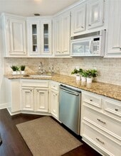 435 N Rivershire Dr in Conroe, TX - Building Photo - Building Photo