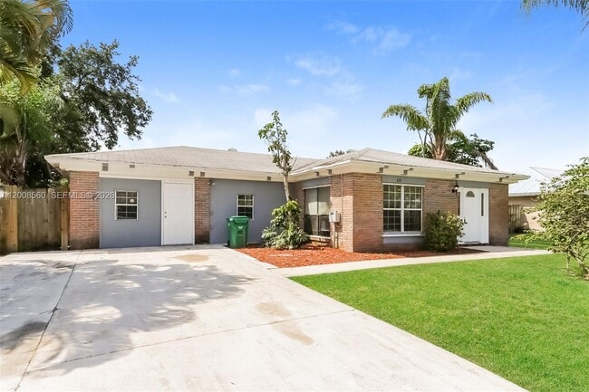 property at 438 SE Streamlet Ave