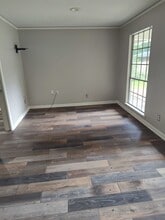 5301 Venetian Way in Jackson, MS - Foto de edificio - Building Photo