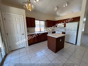 931 N Western Ridge Trail in Tucson, AZ - Building Photo - Building Photo
