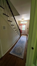 54 W Chester St, Unit Apartment 2 in Kingston, NY - Foto de edificio - Building Photo