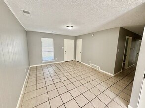 5168 Corkwood Dr in Memphis, TN - Building Photo - Building Photo