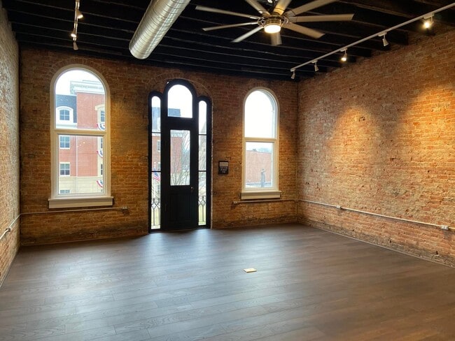 92 S Washington St, Unit D