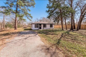 13 Merlin Spur in Huntsville, TX - Building Photo - Building Photo