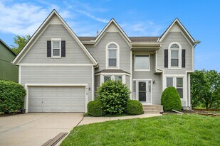 14113 Noland St in Overland Park, KS - Building Photo