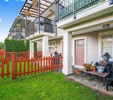 10151-10240 240 St in Maple Ridge, BC - Building Photo