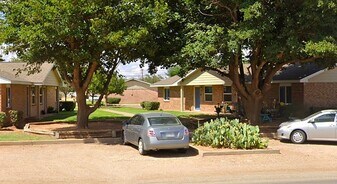 1100 12th St in Seagraves, TX - Building Photo