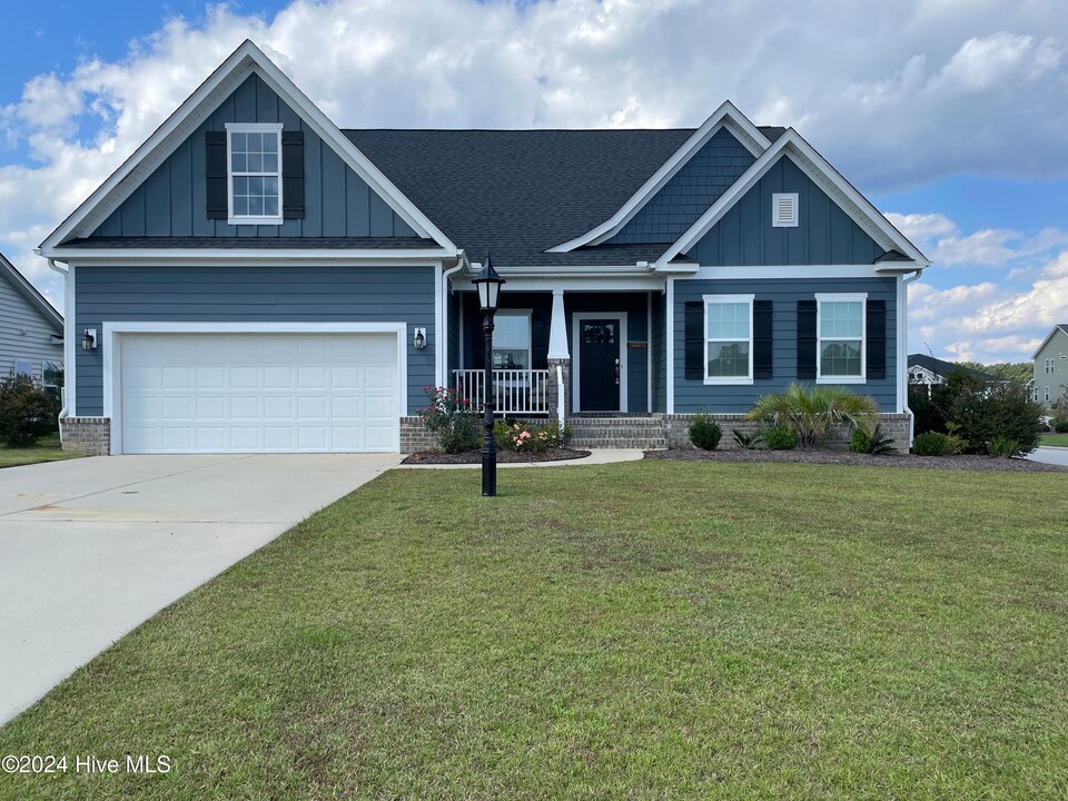 1351 Ogelthorp Dr NW in Calabash, NC - Building Photo